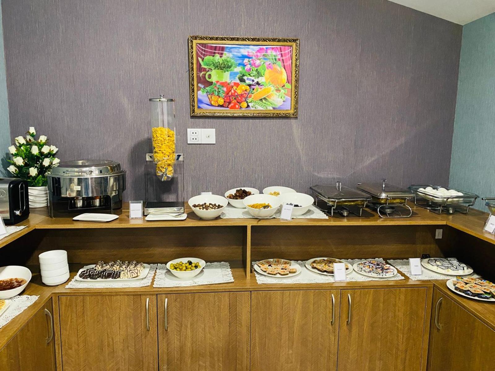 Royal Meridien Hotel Баку Екстериор снимка