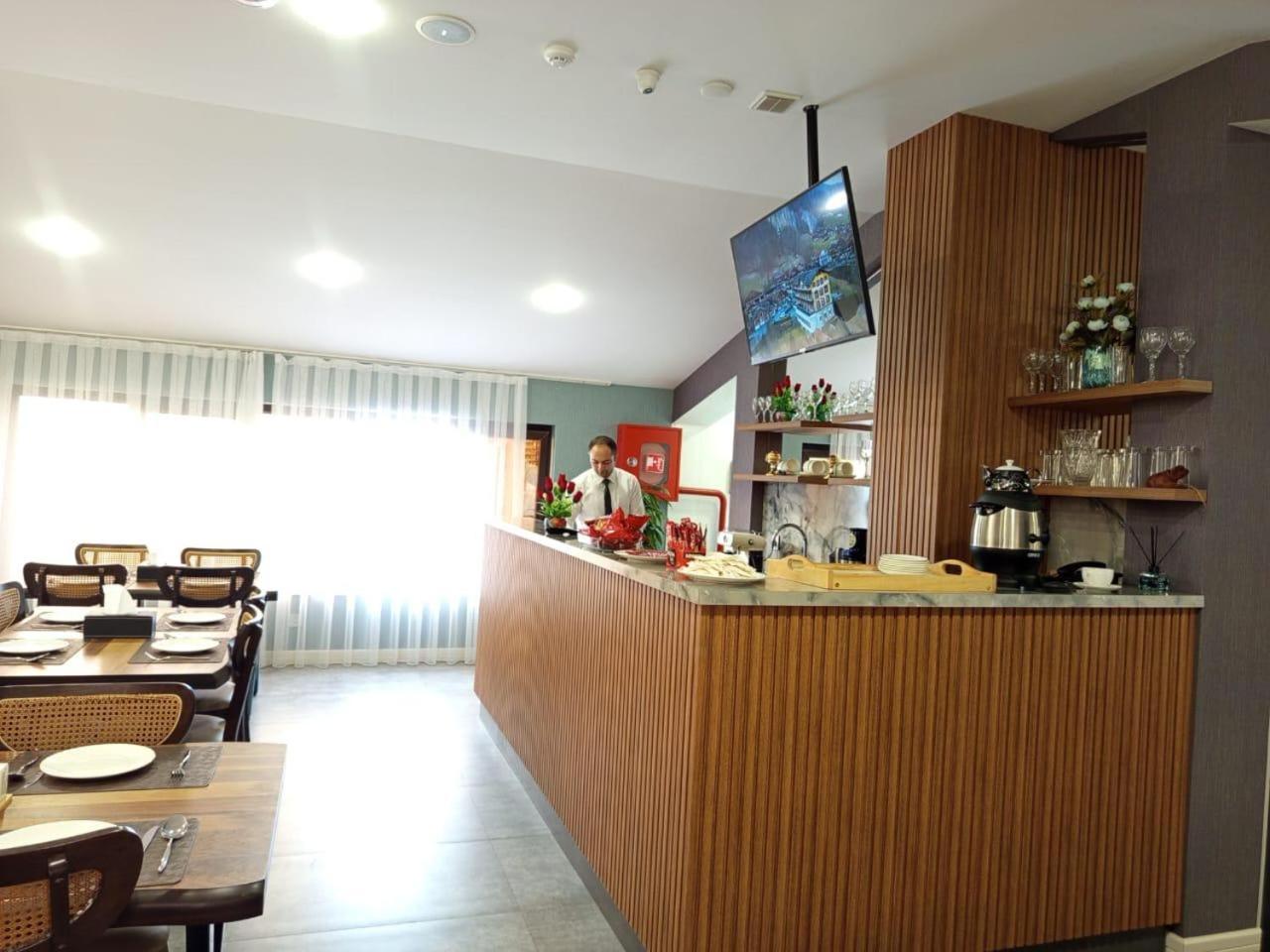Royal Meridien Hotel Баку Екстериор снимка