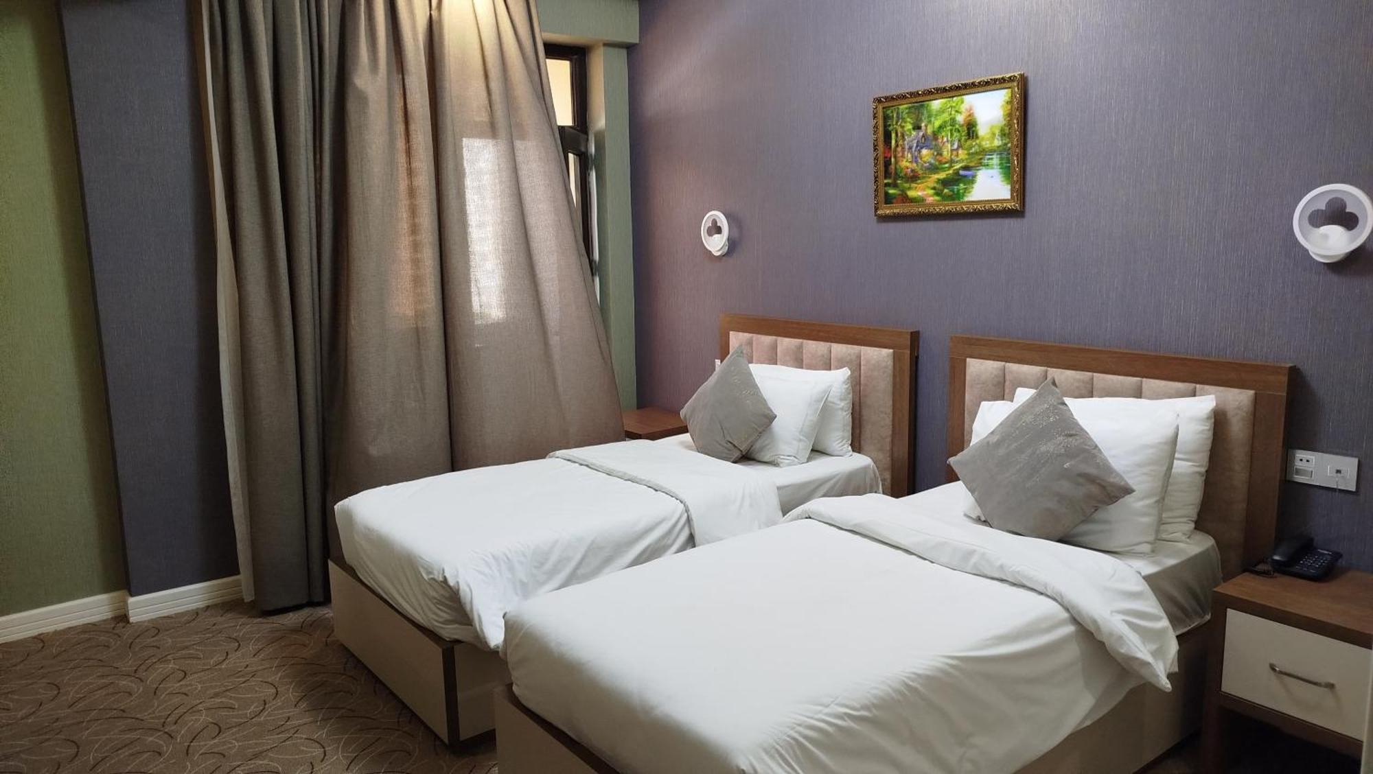 Royal Meridien Hotel Баку Екстериор снимка